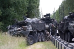 4 thiết giáp Mỹ mất lái, đâm vào nhau gần biên giới Nga