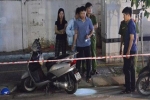 2 cô gái bị kề dao vào cổ, cướp tài sản táo tợn ở Sài Gòn