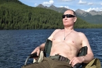 Putin nói 'không cần phải giấu' khi khoe ảnh cởi trần