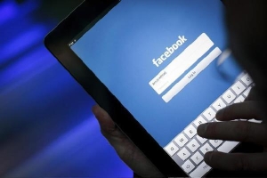 Hàng chục triệu status riêng tư trên Facebook bị chuyển sang công khai