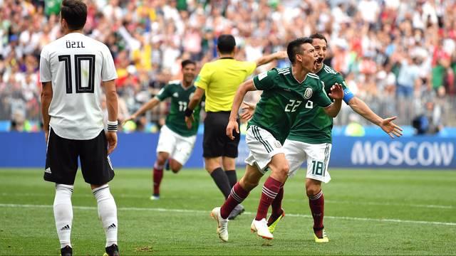 Mexico gây sốc trước Đức.