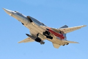 Oanh tạc cơ Tu-22 Nga tăng nanh vuốt bằng siêu tên lửa Kinzhal