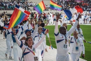 Pháp: Những hình ảnh 'choáng ngợp' tại lễ khai mạc Đại hội thể thao người đồng tính lớn nhất thế giới