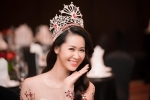 Dương Thùy Linh mở tiệc sau khi đăng quang Mrs Worldwide 2018
