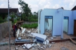 Nghệ An: Tường nhà đổ sập khiến 2 người tử vong