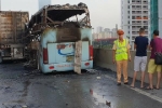 Hiện trường vụ cháy xe khách khiến 3 người thương vong ở Hà Nội
