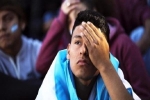 Từ đôi mắt trẻ thơ đến nỗi lòng Messi: Nước mắt người vô tội