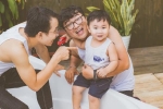 Bộ ảnh gia đình 'vừa nhìn là thấy vui' của cặp đôi đồng tính nam Sài Gòn
