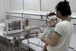 Nhiều em bé ở miền Nam nhập viện do bệnh sởi