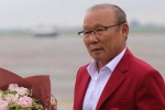 Báo Hàn ấn tượng hình ảnh thầy trò HLV Park Hang-Seo được đón tiếp ngày trở về Việt Nam