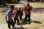 300 học sinh ở Nghệ An chưa thể khai giảng do trường ngập bùn