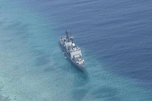 Philippines cứu thành công tàu chiến mắc cạn ở Trường Sa