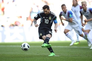 Phỏng vấn Leo Messi: 'Tôi ước có thể cải thiện khả năng sút penalty'