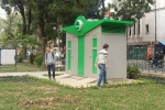 Khách Tây đánh giá nhà vệ sinh công cộng ở Hà Nội