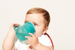 Nguy hiểm khôn lường khi cho trẻ sơ sinh uống nước