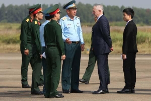 Bộ trưởng Quốc phòng Mỹ thăm sân bay Biên Hòa nhằm hỗ trợ xử lý dioxin