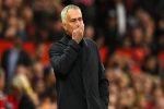 Mourinho lách luật tránh án cấm chỉ đạo ở đại chiến với Chelsea
