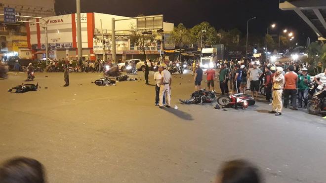 Nhân chứng vụ nữ tài xế điều khiển xe BMW gây tai nạn ở Sài Gòn: Cô gái trẻ bị kéo lê khoảng 20m nên không qua khỏi…