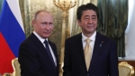 Thủ tướng Nhật Bản tin tưởng có thể giải quyết tranh chấp lãnh thổ với Nga