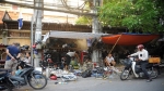3 chợ đồ cũ bán hàng 'đồng nát' nổi tiếng ở Hà Nội
