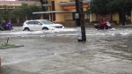 Đường thành phố Thanh Hóa ngập như sông sau trận mưa lớn