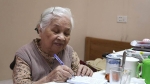 Cụ bà 93 tuổi ở Hà Nội: 'Người già nên sống trong trung tâm dưỡng lão'