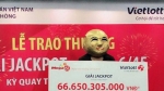 Nữ khách hàng ở Quảng Ninh lĩnh thưởng giải Jackpot 66,6 tỷ đồng