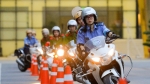 Mãn nhãn với màn điều khiển xe môtô 250 cm3 của các 'Nữ cảnh sát tương lai'