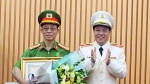 Trao tặng Huân chương Bảo vệ Tổ quốc hạng Ba cho Đại tá Nguyễn Văn Sơn