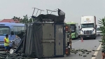 Xe tải lật trên cao tốc Nội Bài- Lào Cai sau cú va chạm xe khách