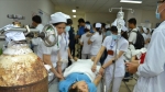 Gần 100 công nhân nghi bị ngộ độc phải nhập viện cấp cứu