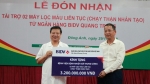 BIDV Quang Trung tài trợ cho Bệnh viện Nhiệt đới Trung ương 2 máy lọc máu trị giá 3,2 tỷ đồng