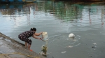 Ô nhiễm nghiêm trọng ở các cảng cá lớn nhất Nghệ An