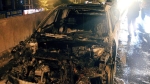 Mazda 3 cháy trơ khung sắt ở đường vành đai trên cao