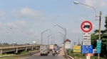 TP.HCM cấm phương tiện lưu thông qua cầu Bến Lức cũ để thi công