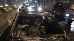 Xe Mazda 3 lại cháy 'trơ khung' ở Hà Nội