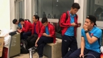 'Cập bến' Hà Nội lúc đêm muộn, các cầu thủ Đội tuyển Việt Nam mệt mỏi sau hành trình dài