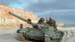 Lạ lẫm hình ảnh lính Mỹ cưỡi xe tăng T-72 tập tận