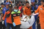 Nhiếp ảnh gia kể về thi thể không nguyên vẹn trong vụ rơi máy bay Indonesia