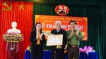 Gần 90 đảng viên ở huyện Phú Xuyên được vinh dự trao tặng Huy hiệu cao quý