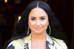 Demi Lovato rời trại cai nghiện