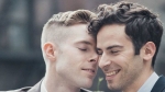 Bộ ảnh cưới đồng tính giữa đậm sắc màu thời gian giữa lòng thành phố New York