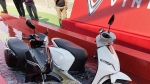 Xe máy điện VinFast khoe khả năng lội nước nửa mét, tuyên chiến với đường ngập lụt ở Việt Nam