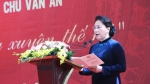 Chủ tịch Quốc hội Nguyễn Thị Kim Ngân trao tặng Huân chương cho ngôi trường xuyên thế kỉ
