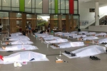 Sinh viên Singapore nằm la liệt, đắp vải liệm để học về cái chết