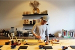 Nam sinh 21 tuổi mở nhà hàng Nhật trong phòng ký túc xá