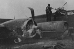 Phi công Mỹ bị thương vẫn cố lái oanh tạc cơ cứu đồng đội năm 1944