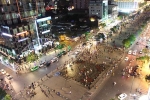 'Khóa' hẳn đường Nguyễn Huệ thành phố đi bộ: Đừng máy móc!