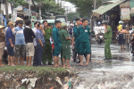 Mới tìm thấy xe máy của thanh niên bị nước cuốn trong bão số 9 ở Sài Gòn, người vẫn mất tích