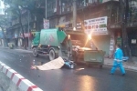 Hà Nội: Tự đâm vào đuôi xe chở rác, nam thanh niên tử vong tại chỗ